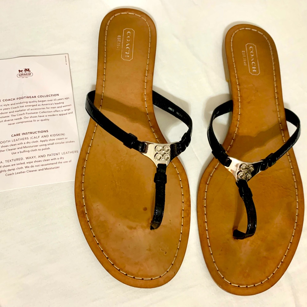 Coach Black Patent Leather Flip Flops with Metal “C” Plate in Size 9.5M
